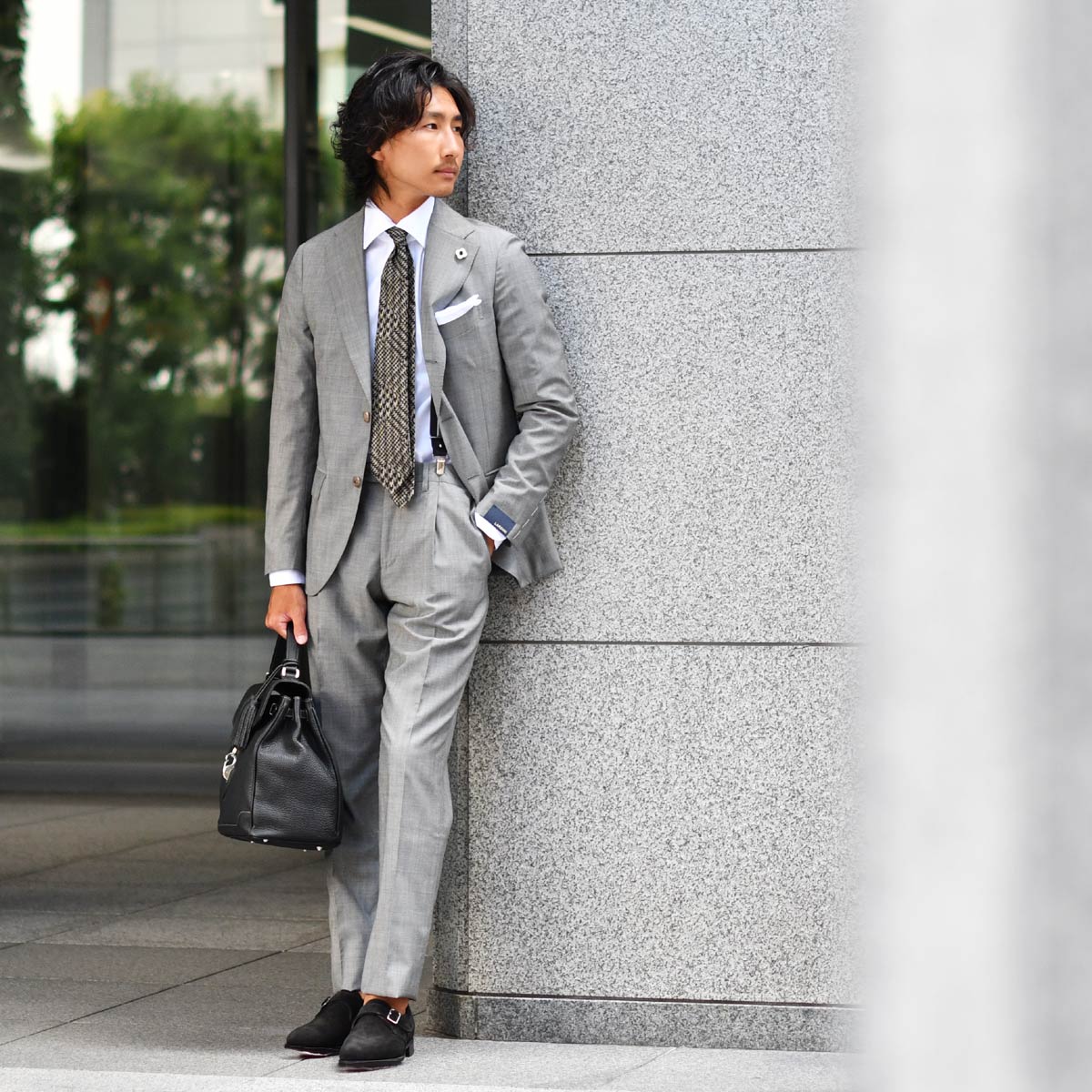 ☆✳️新年セール✳️☆LARDINI☆サイズ46 スーツ 紺ストライプ サイド