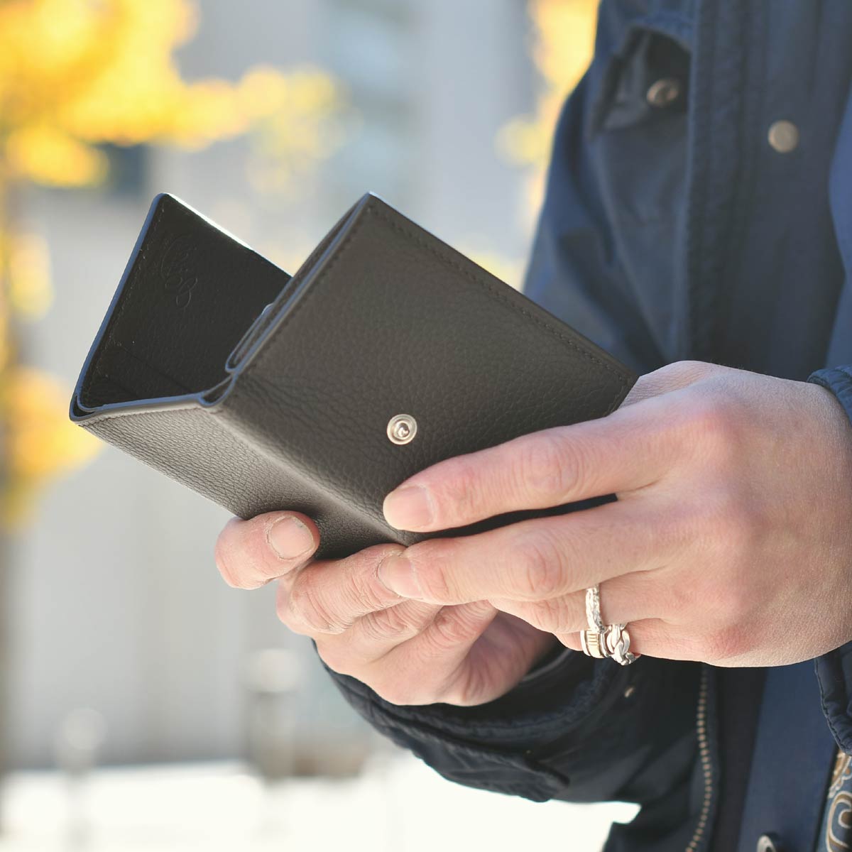 年末はブルーで攻める!ASPESI【アスペジ】