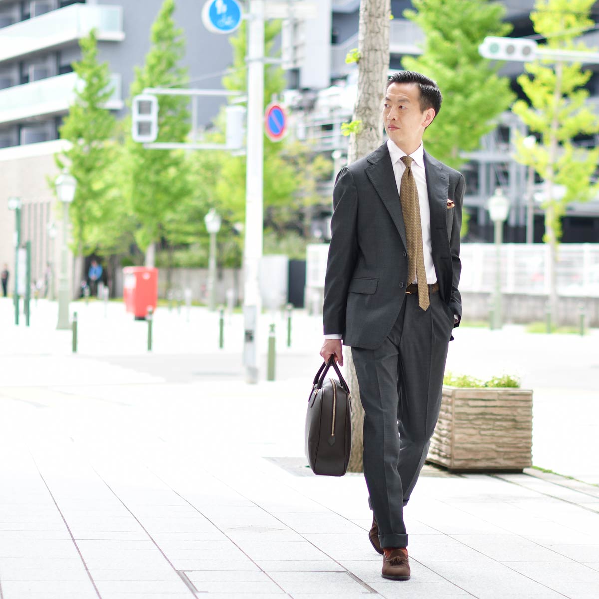 クールなグレーに柔らか小物！TITO ALLEGRETTO【ティト アレグレット】